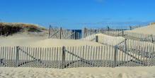 wood slat snow and sand fence